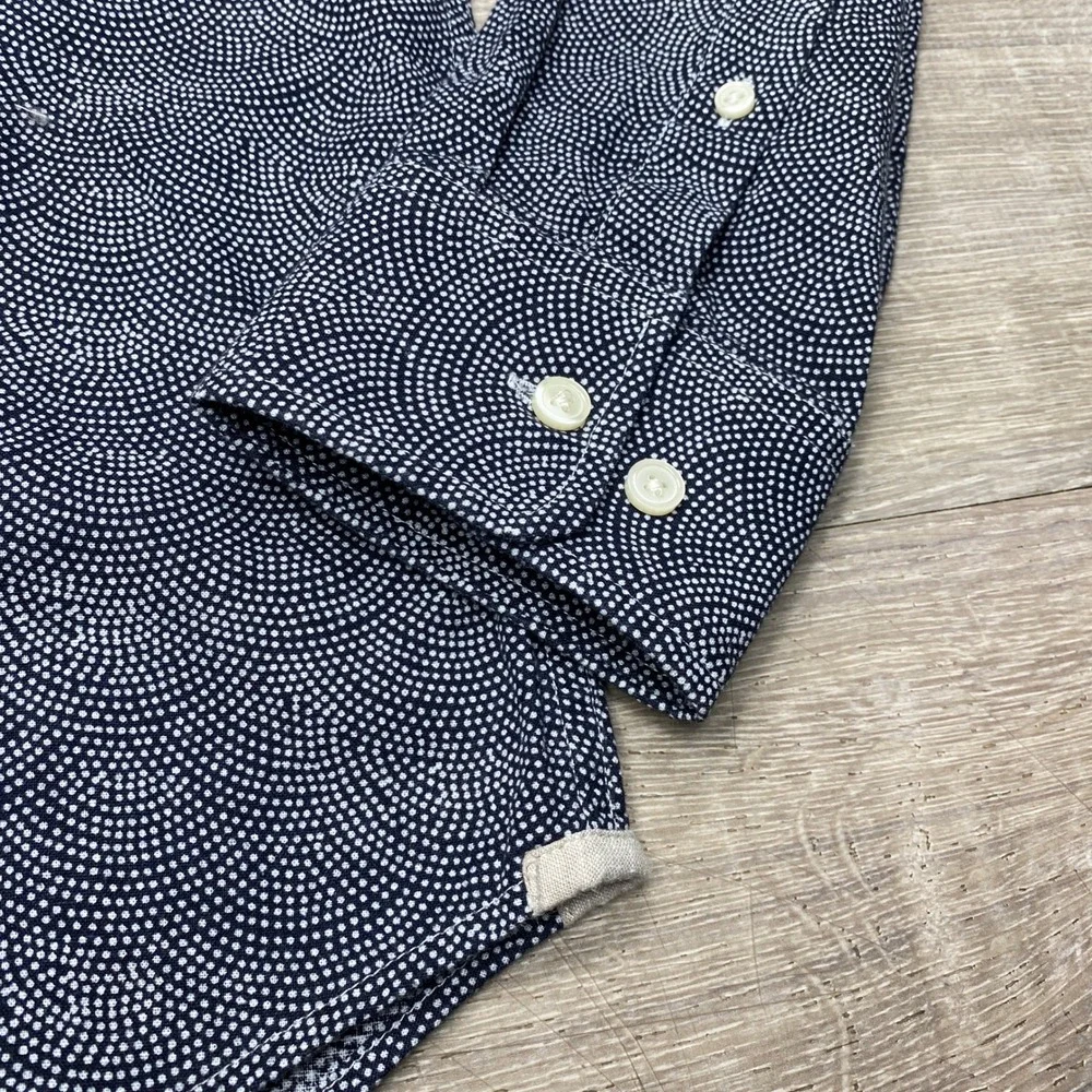 Banana Republic Button Up Mens M Blue Linen Blend Scallop Print Casual Shirt